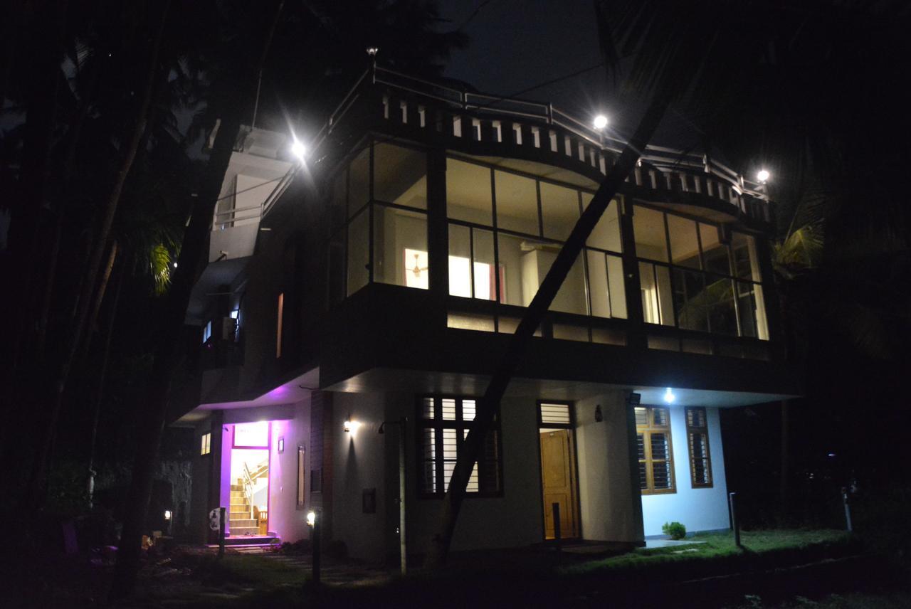 White Shell Beach House カンヌール エクステリア 写真